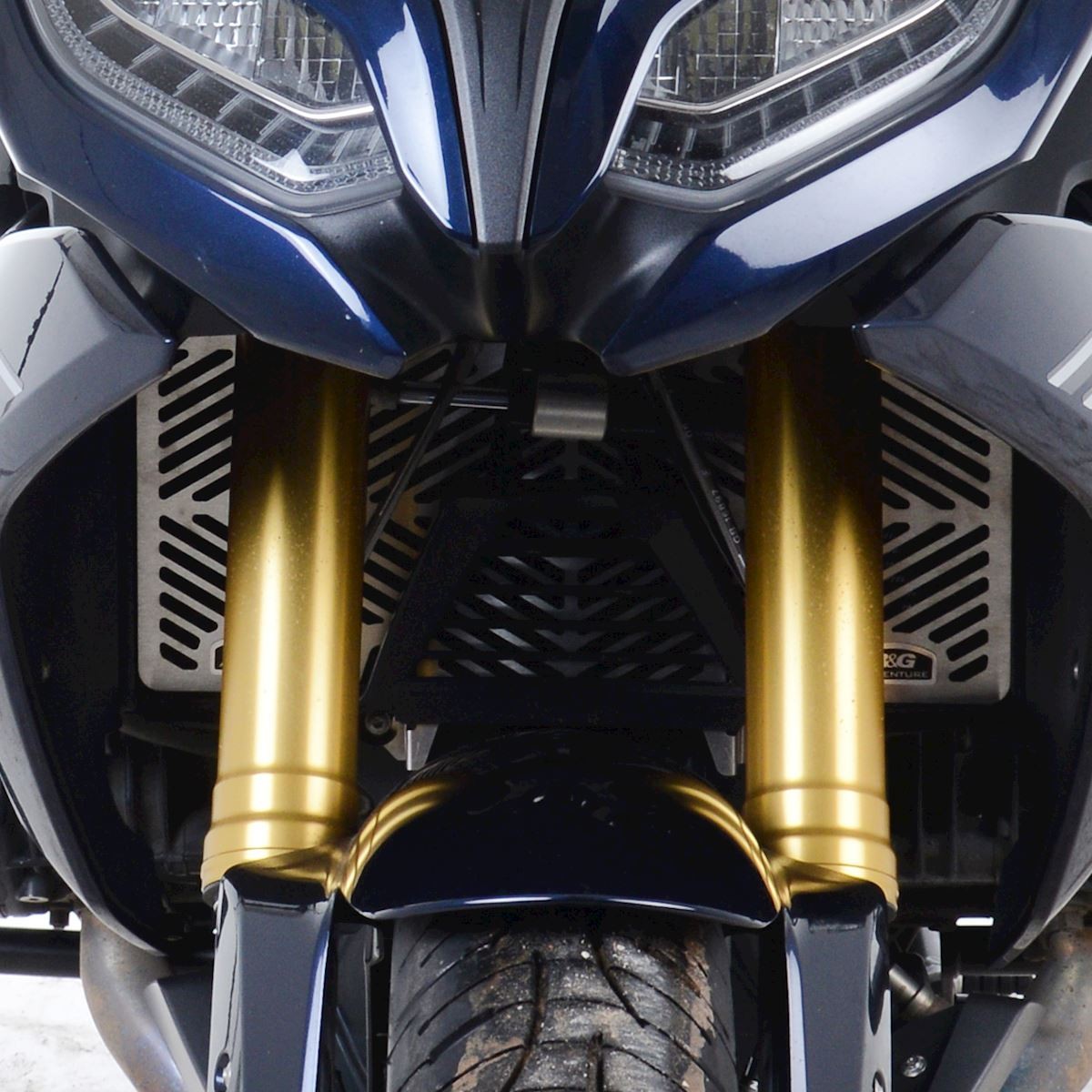Stainless Steel Radiator Guard for the BMW R1200R/RS '15-'18, R1250R (RS) '19-25 & R1250RS SE '24-25.