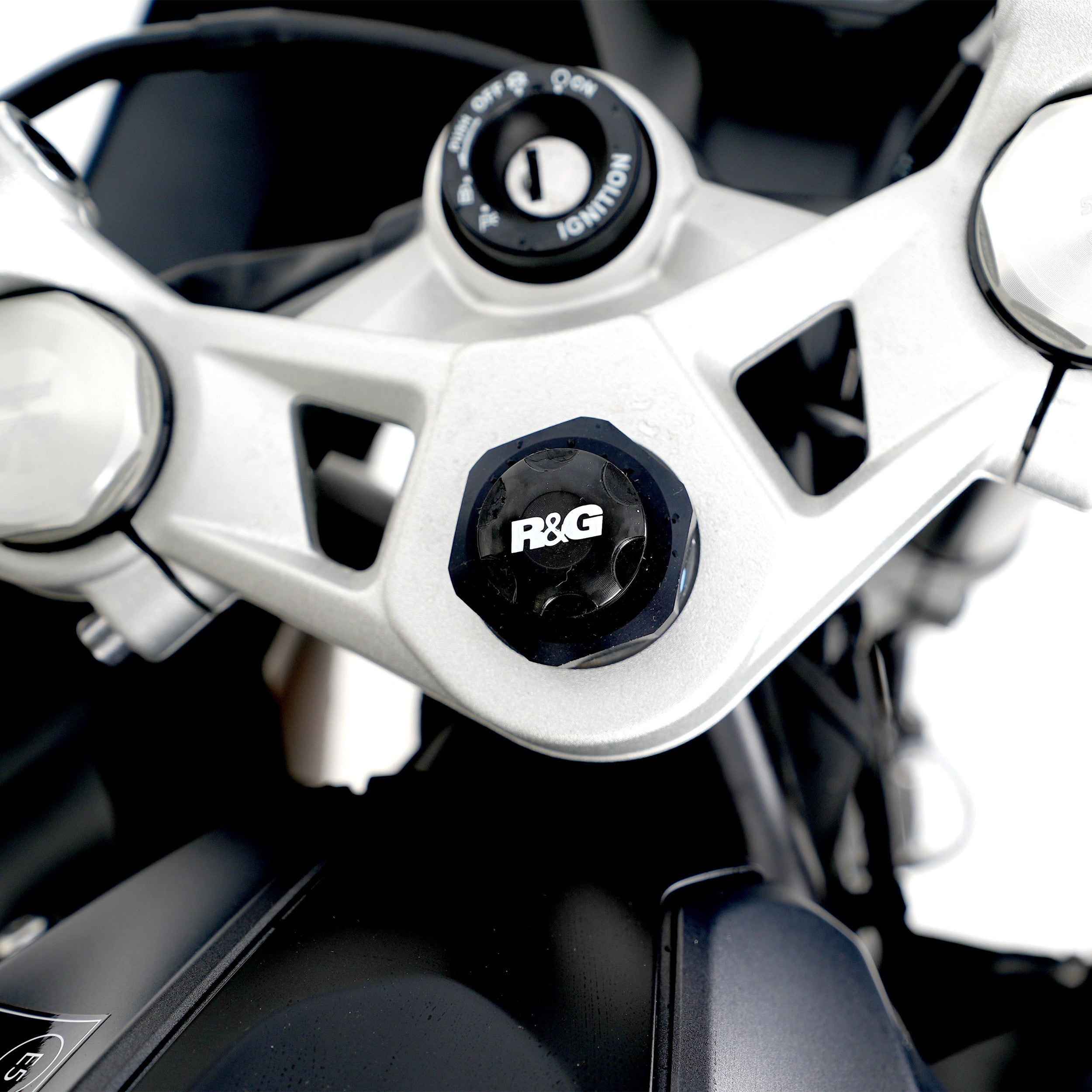 Top Yoke Cap for  BMW S1000RR '19- , S1000R/ Sport/  M Sport '21- '24, M1000RR '21-'22, Triumph Trident 660 '21-,  Daytona 660 '24-, Tiger Sport 660 '22-'24, Tiger Sport 800 '25- & Moto Guzzi V100 '23-