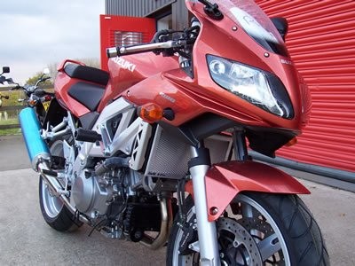 Crash Protectors - Classic Style for K3-K5 SV1000 models: naked (unfaired) / bikini fairing and fully faired