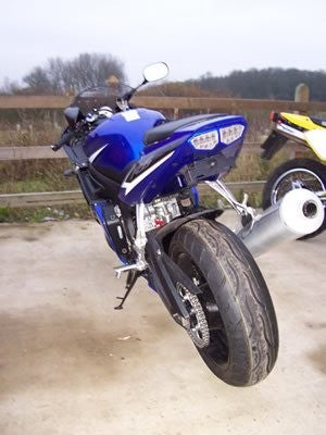 Tail Tidy for Yamaha YZF-R1 '02-'03 and YZF-R6 '03-'05