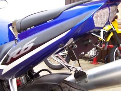 Tail Tidy for Yamaha YZF-R1 '02-'03 and YZF-R6 '03-'05
